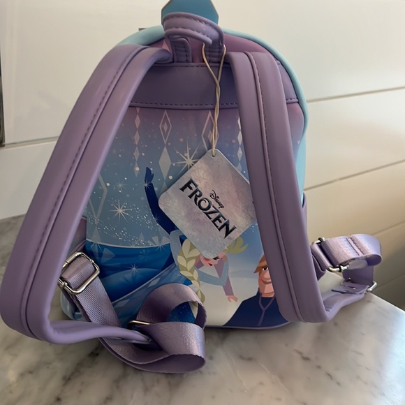Loungefly Frozen Princess Elsa ice castle backpack - Picture 9 of 9